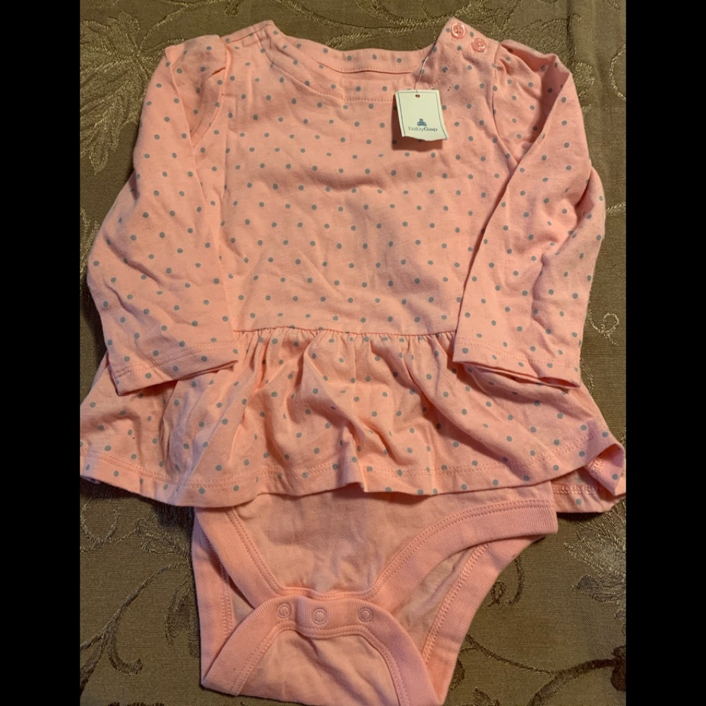 Baby gap new with tag 6-12m